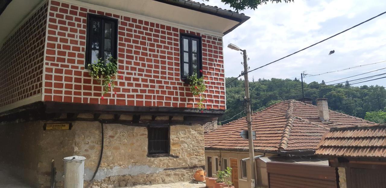 The Red Konak Villa Veliko Tarnovo Buitenkant foto