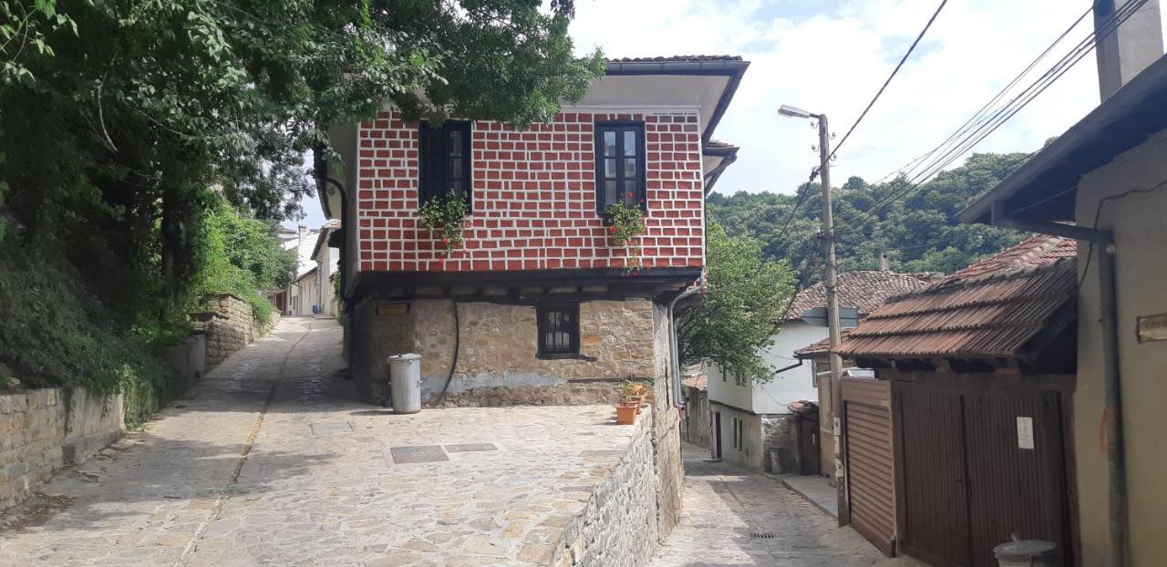The Red Konak Villa Veliko Tarnovo Buitenkant foto