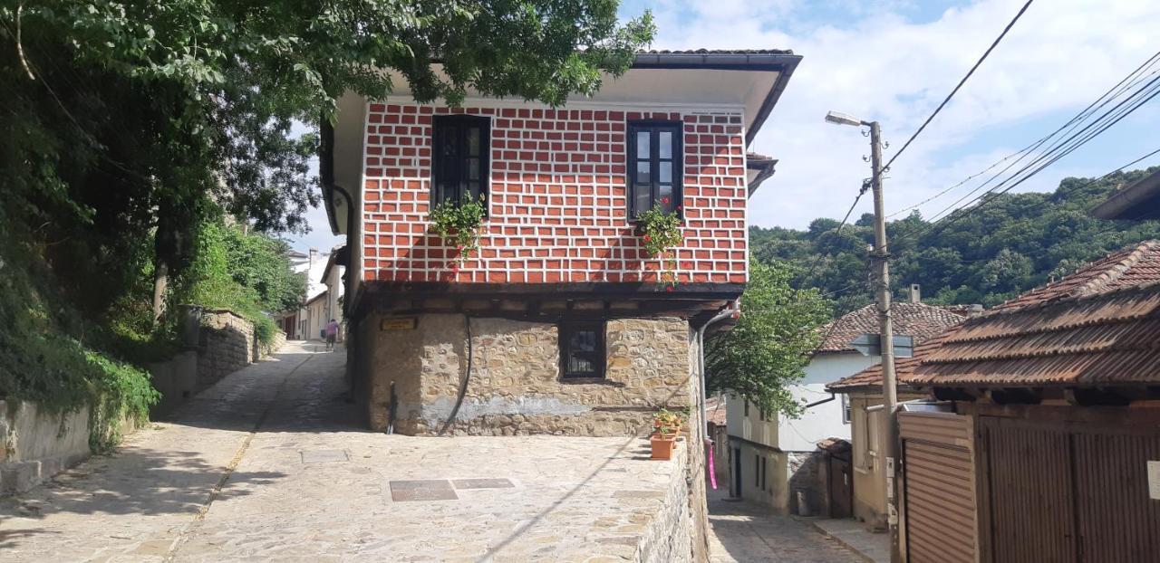 The Red Konak Villa Veliko Tarnovo Buitenkant foto
