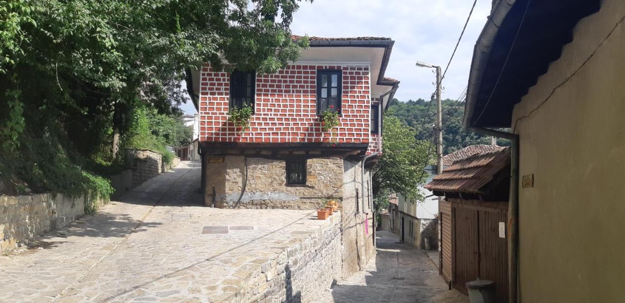 The Red Konak Villa Veliko Tarnovo Buitenkant foto